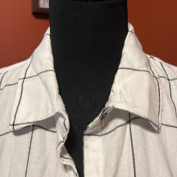 NWT GAP SQUARE PRINT LONG SLEEVED BLOUSE ….190 - Picture 5 of 12